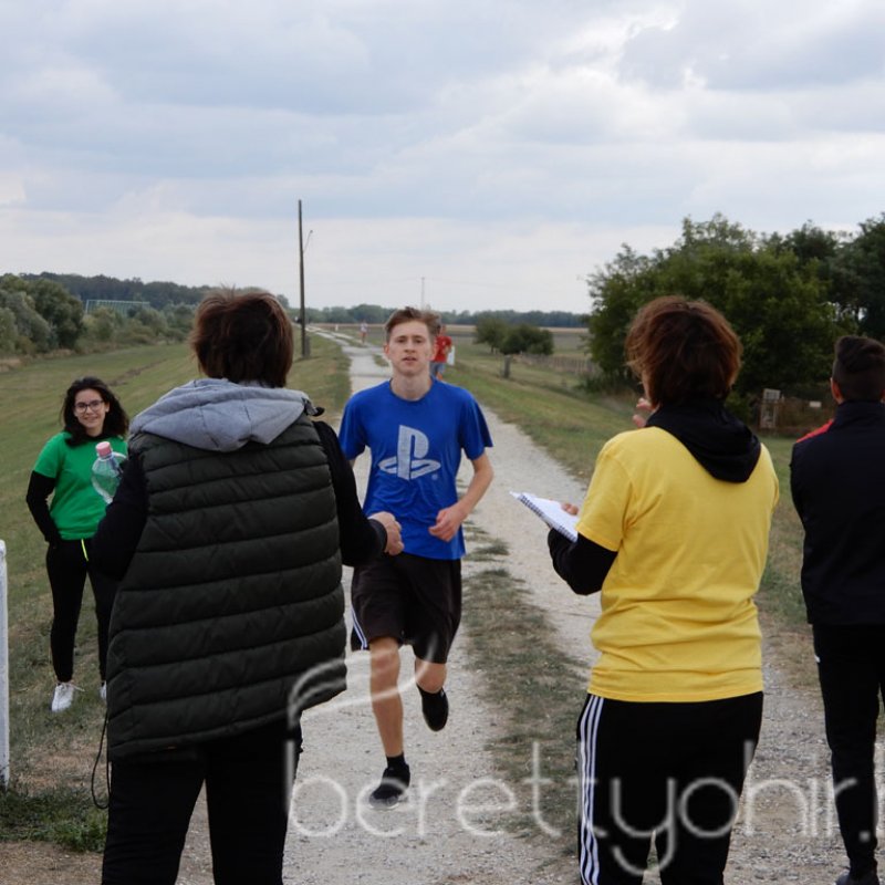 Mezei futóbajnokság Berettyóújfaluban 82